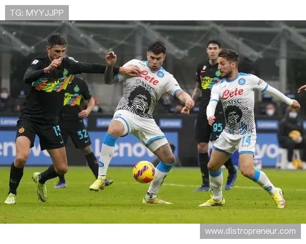 广州足球队的崛起与蜕变：从默默无闻到联赛强者的奋斗历程